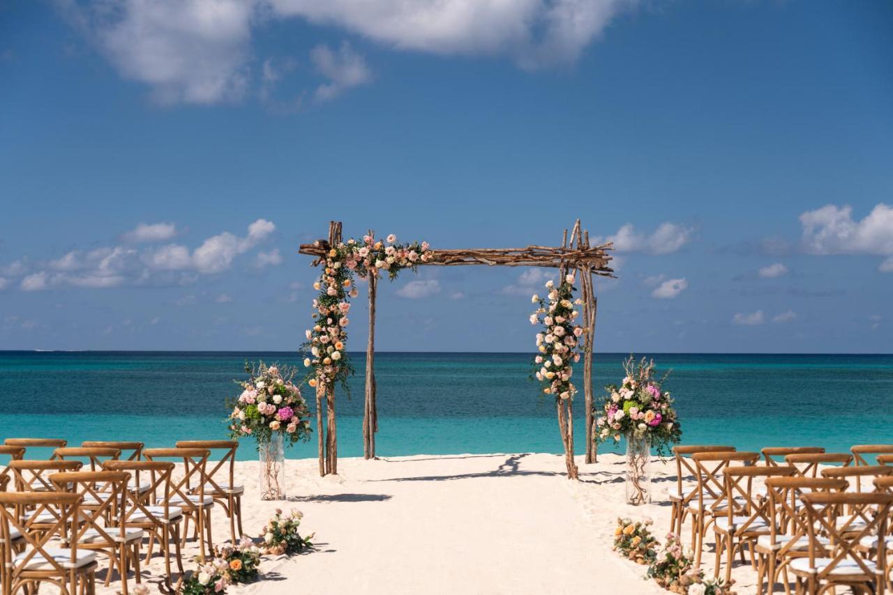 Resort The Ritz-carlton, Grand Cayman Seven Mile Beach